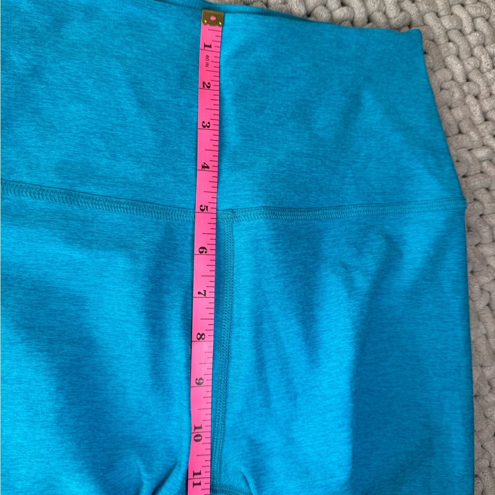 Beyond Yoga | Spacedye Caught in the Midi Leggings in Blue Glow Heather | Medium - Picture 8 of 10